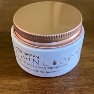 Josie Maran Divine Drip face & neck treatment